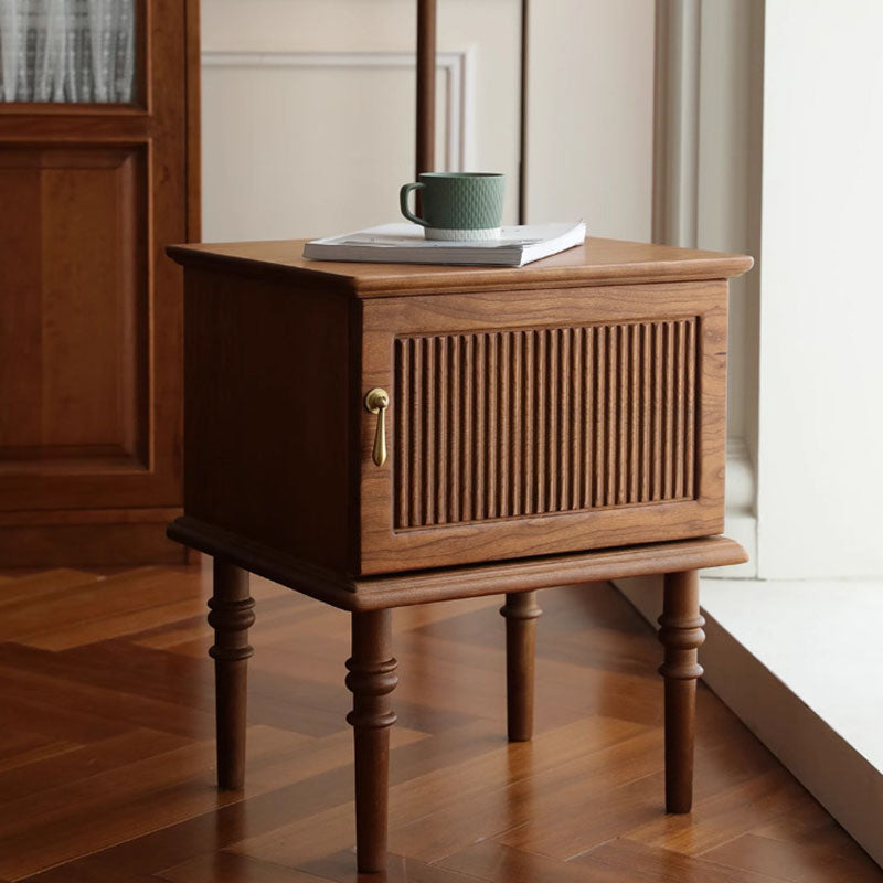 Traditional Vintage Rectangular Solid Wood Nightstand 4-Leg 1-Cabinet For Bedroom