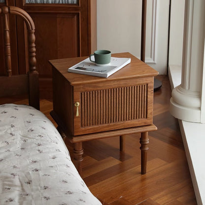 Traditional Vintage Rectangular Solid Wood Nightstand 4-Leg 1-Cabinet For Bedroom