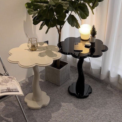 Modern Minimalist Petal-Shaped Medium Density Fiberboard End Table For Living Room