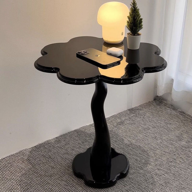 Modern Minimalist Petal-Shaped Medium Density Fiberboard End Table For Living Room