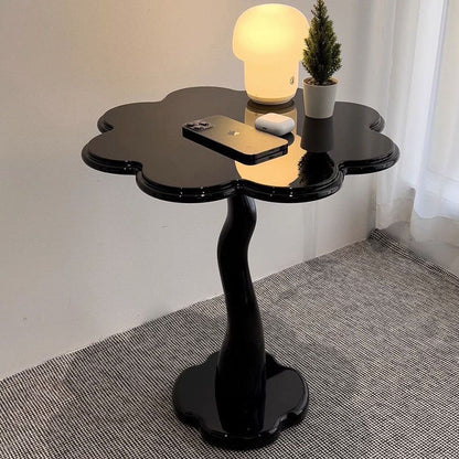 Modern Minimalist Petal-Shaped Medium Density Fiberboard End Table For Living Room