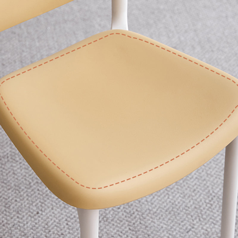 Contemporary Nordic PP Plastic Curved Dining Chair Backrest Armless For Dining Room