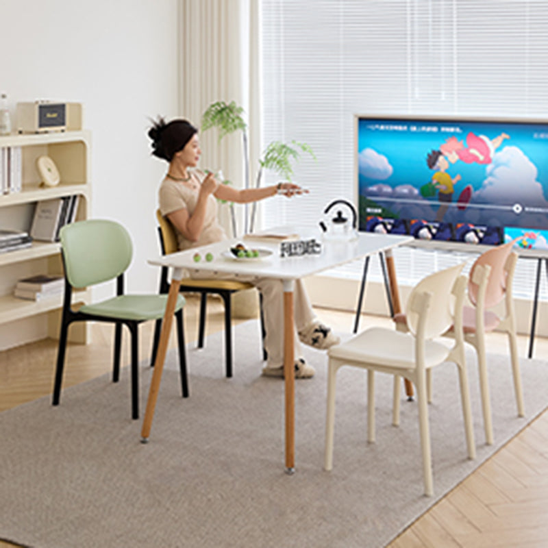 Contemporary Nordic PP Plastic Curved Dining Chair Backrest Armless For Dining Room