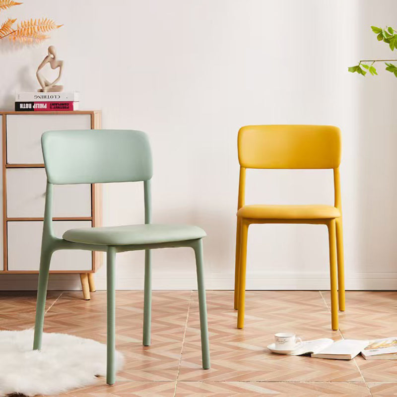 Contemporary Nordic Curved Rectangular PP Plastic Stackable Dining Chair Backrest Armless For Dining Room