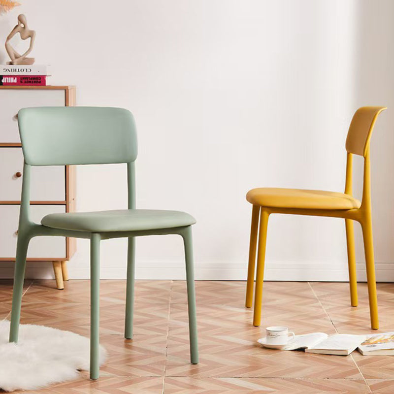Contemporary Nordic Curved Rectangular PP Plastic Stackable Dining Chair Backrest Armless For Dining Room