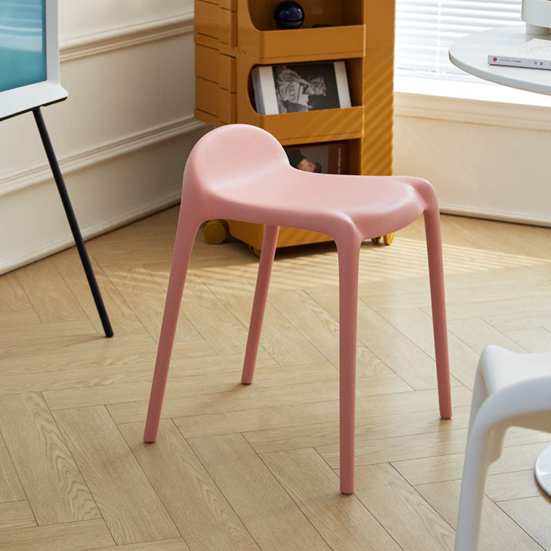 Modern Minimalist Curved PP Plastic Stackable Dining Chair Backless Armless For Dining Room