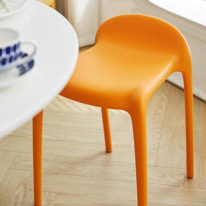 Modern Minimalist Curved PP Plastic Stackable Dining Chair Backless Armless For Dining Room