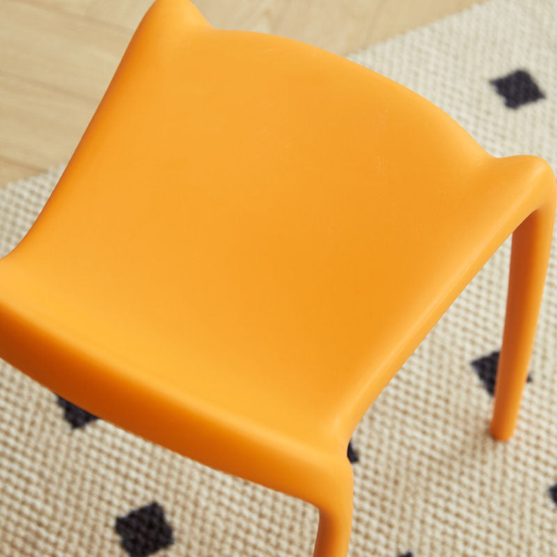 Modern Minimalist Curved PP Plastic Stackable Dining Chair Backless Armless For Dining Room