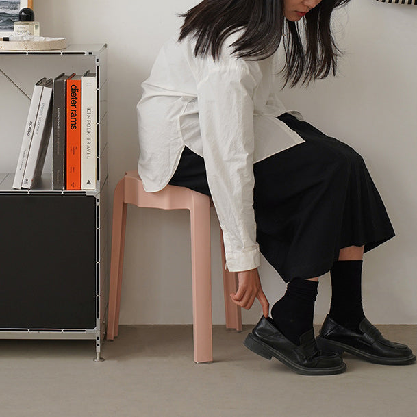 Modern Minimalist PP Petal-Shaped Stackable Low Stool For Living Room