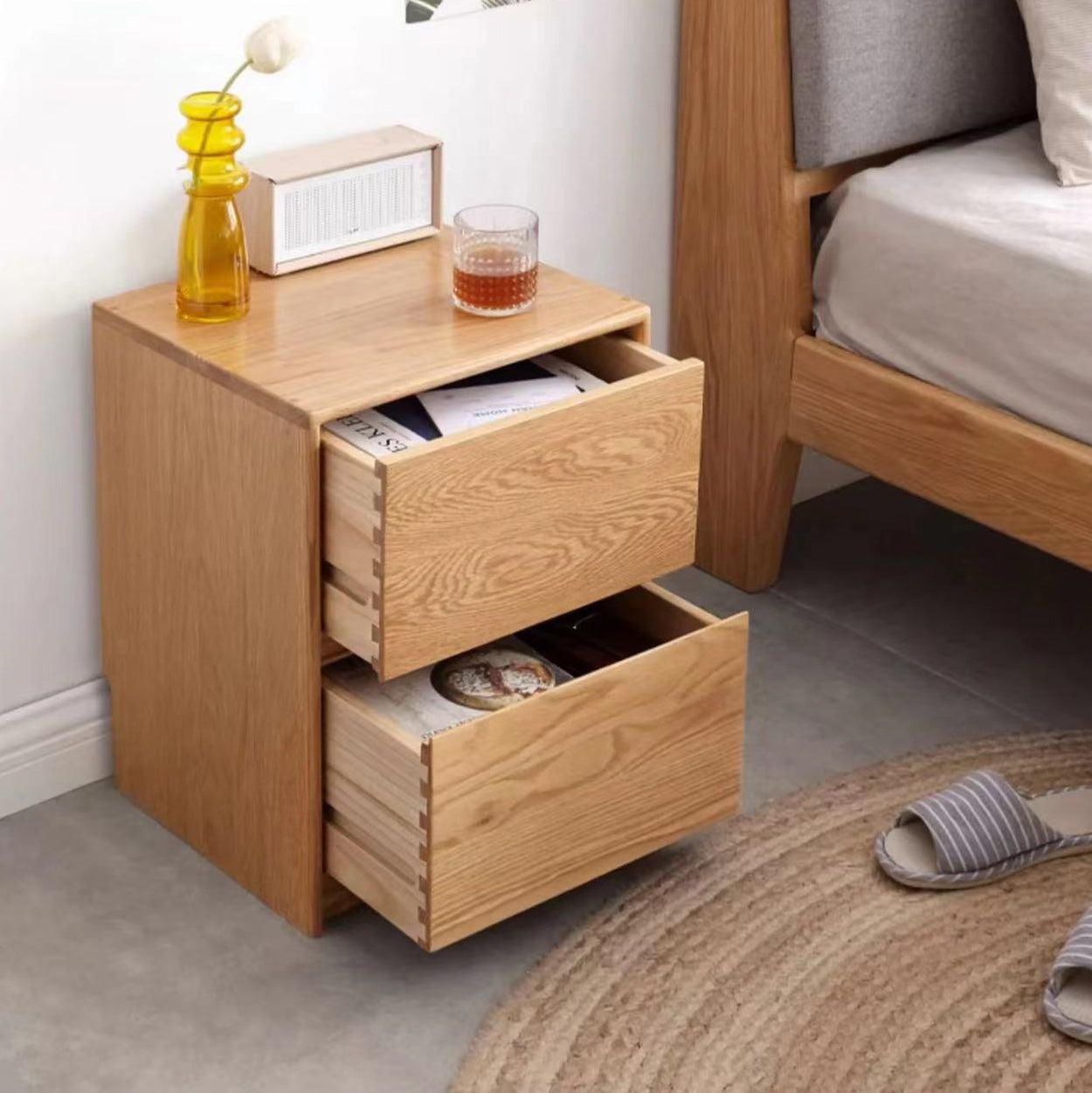 Traditional Vintage Solid Wood Rounded Rectangular Nightstand With 2 Drawers For Bedroom