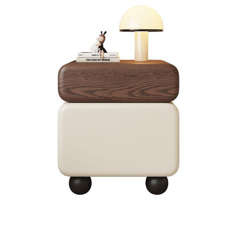 Traditional Vintage Square & Rectangular MDF Solid Wood Plywood Wood Pine Wood Microfiber Leather Nightstand 2-Drawer for Bedroom