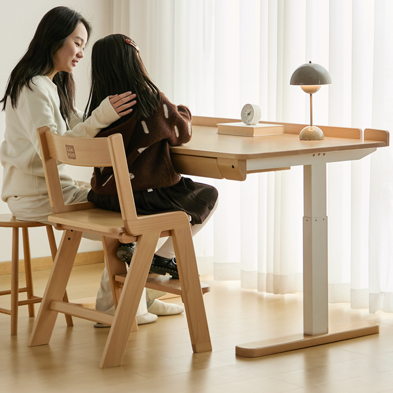 Growth-Oriented Kids Height-Adjustable Desk - Straight-Joint Beech & Carbon Steel Construction Study Desk For Study